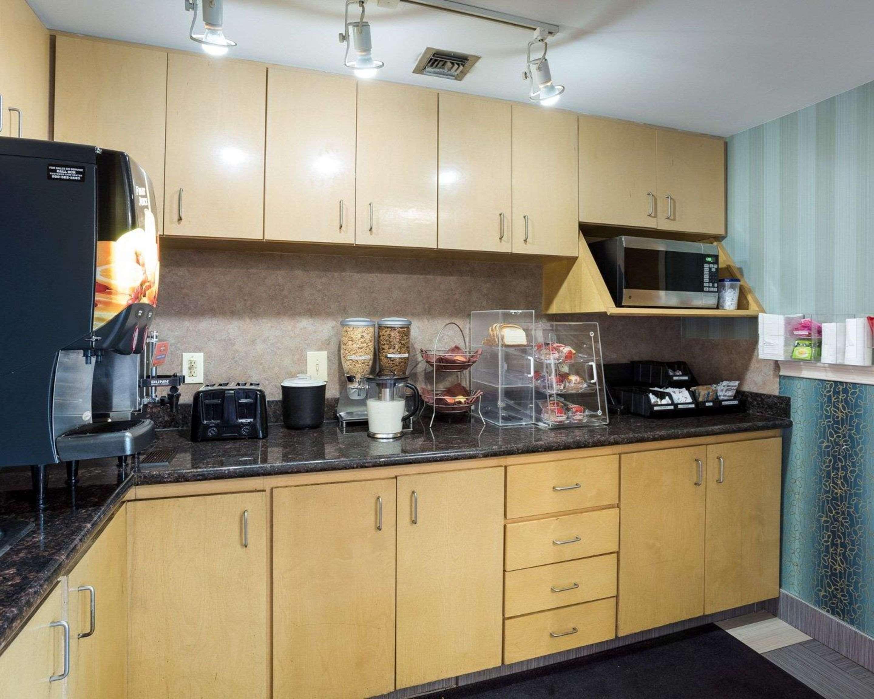 ניו אורלינס Rodeway Inn & Suites מראה חיצוני תמונה