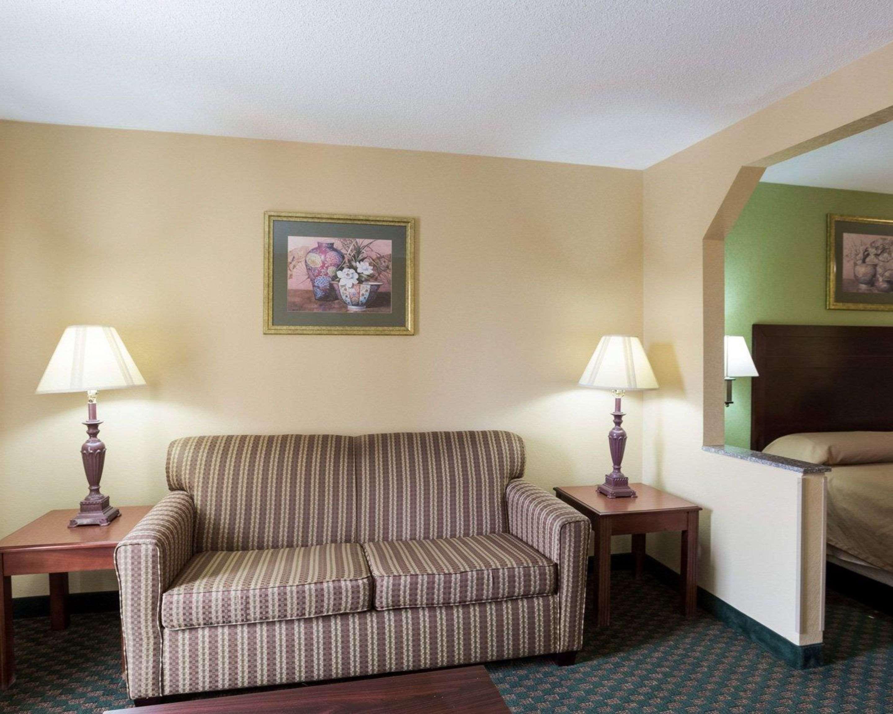 ניו אורלינס Rodeway Inn & Suites מראה חיצוני תמונה