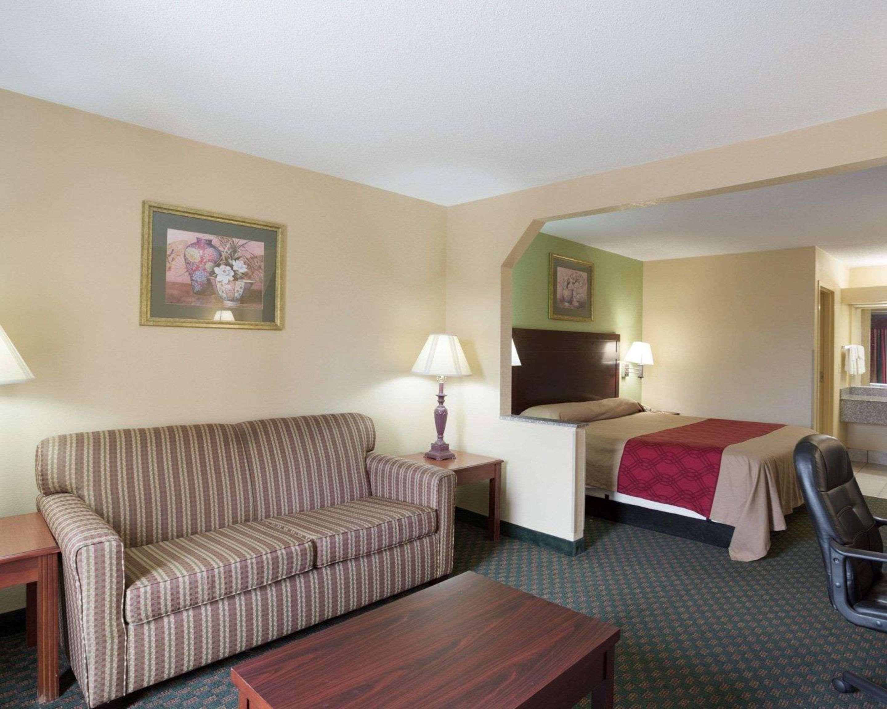 ניו אורלינס Rodeway Inn & Suites מראה חיצוני תמונה
